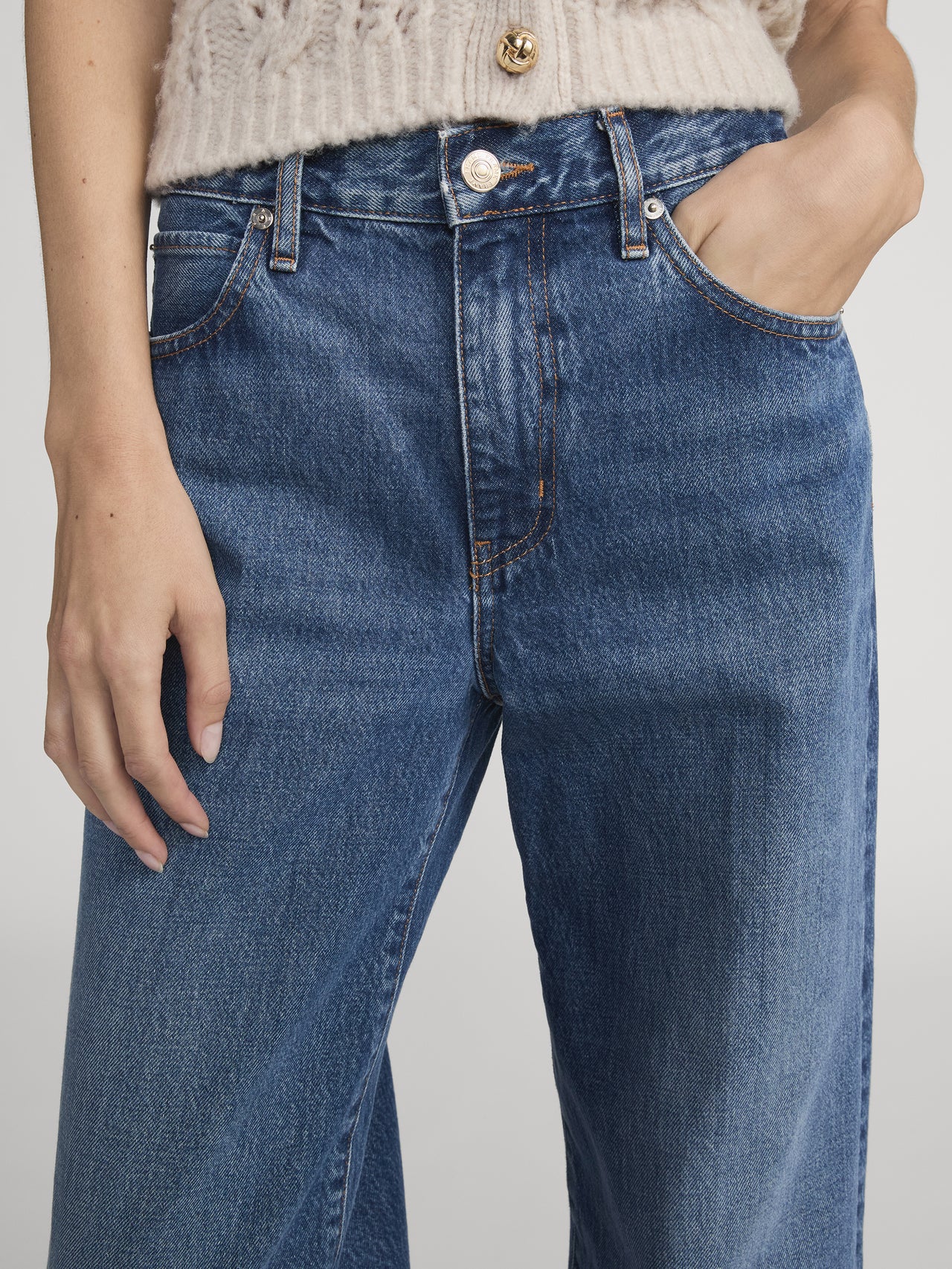jeans front detail image