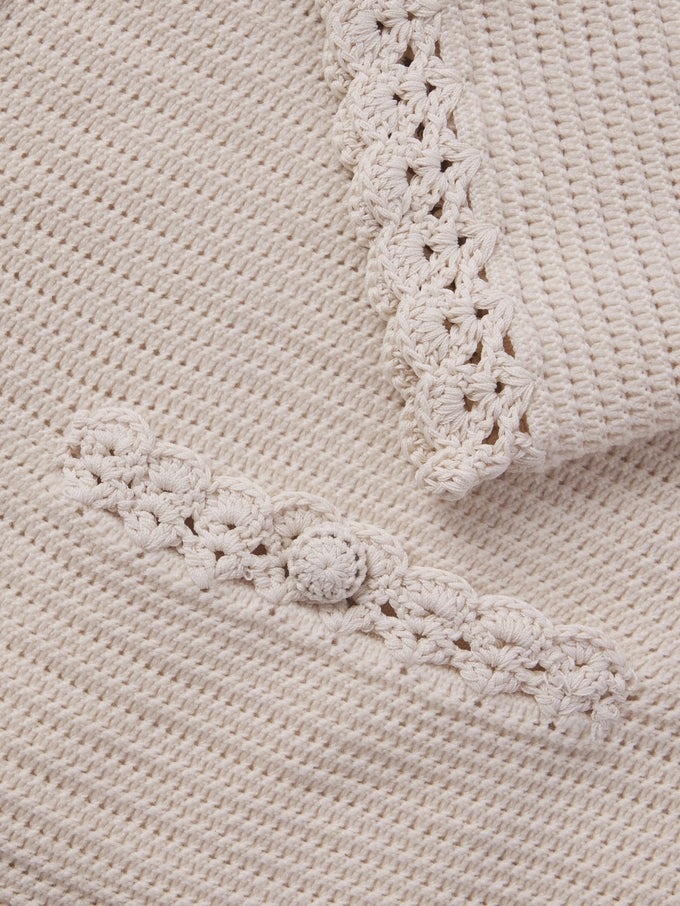 jacket button detail image