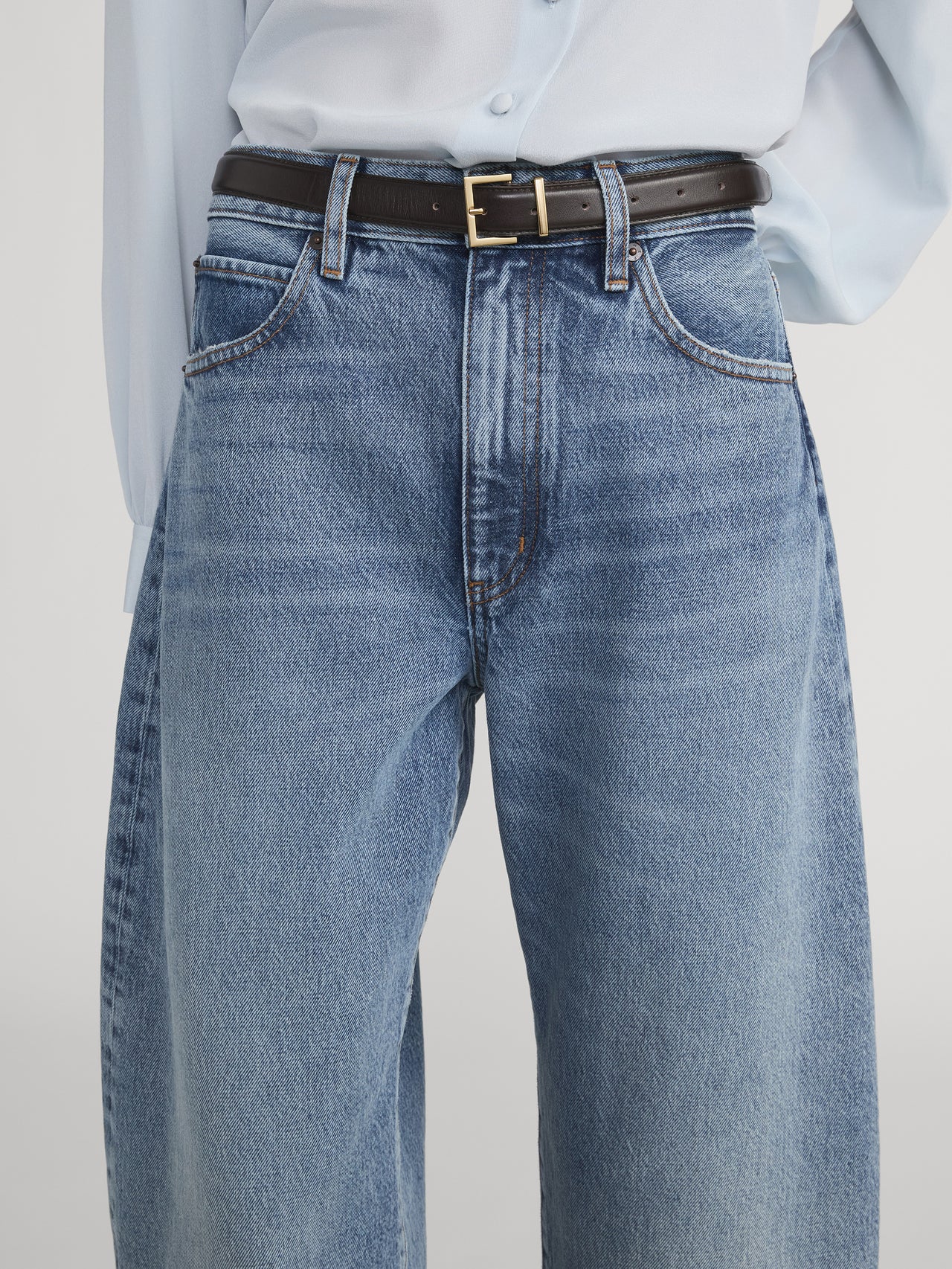 jeans front detail image