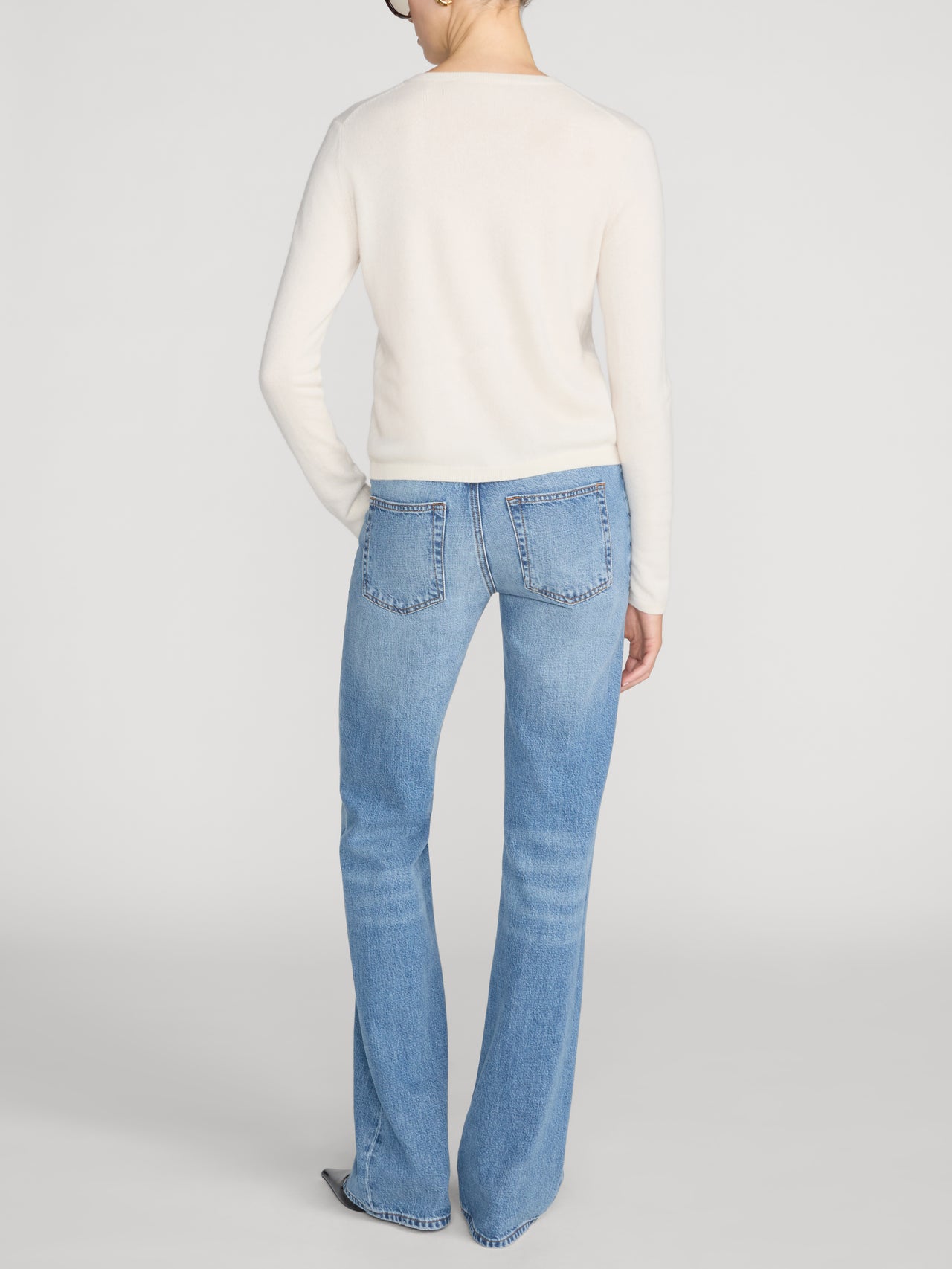 The Shrunken Cashmere V Neck -- Cream