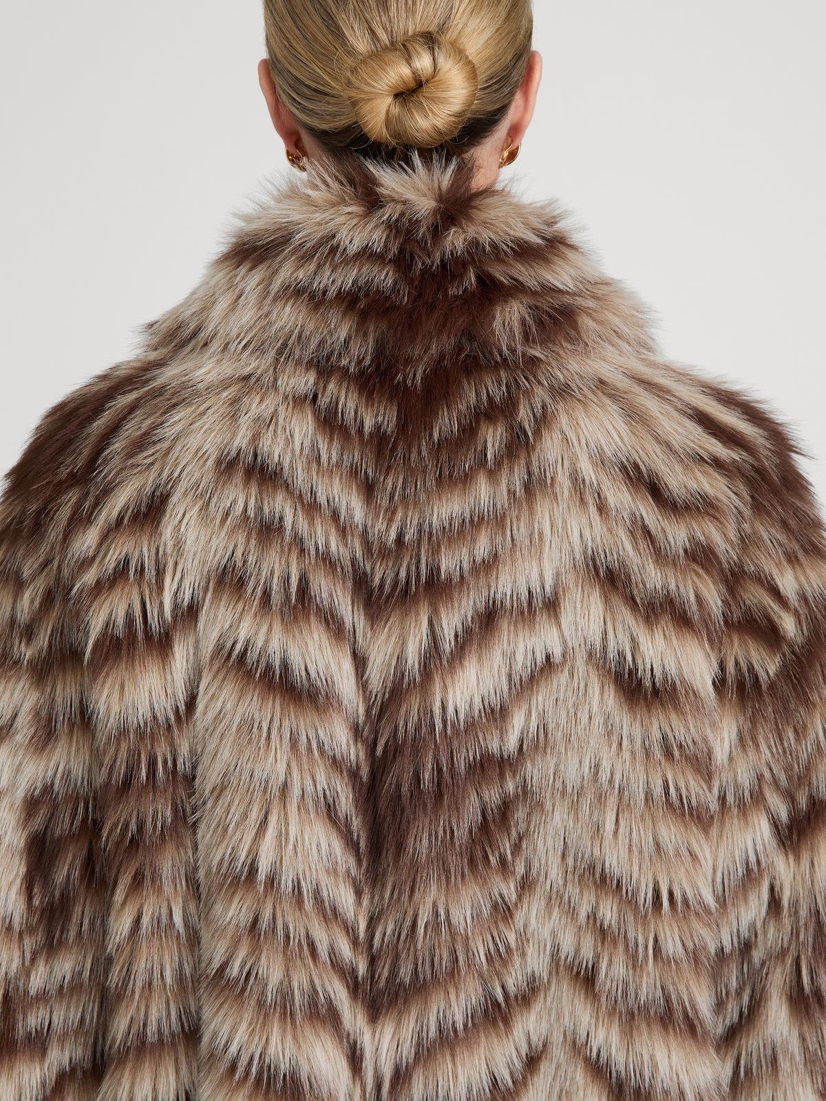 jacket-detail-image