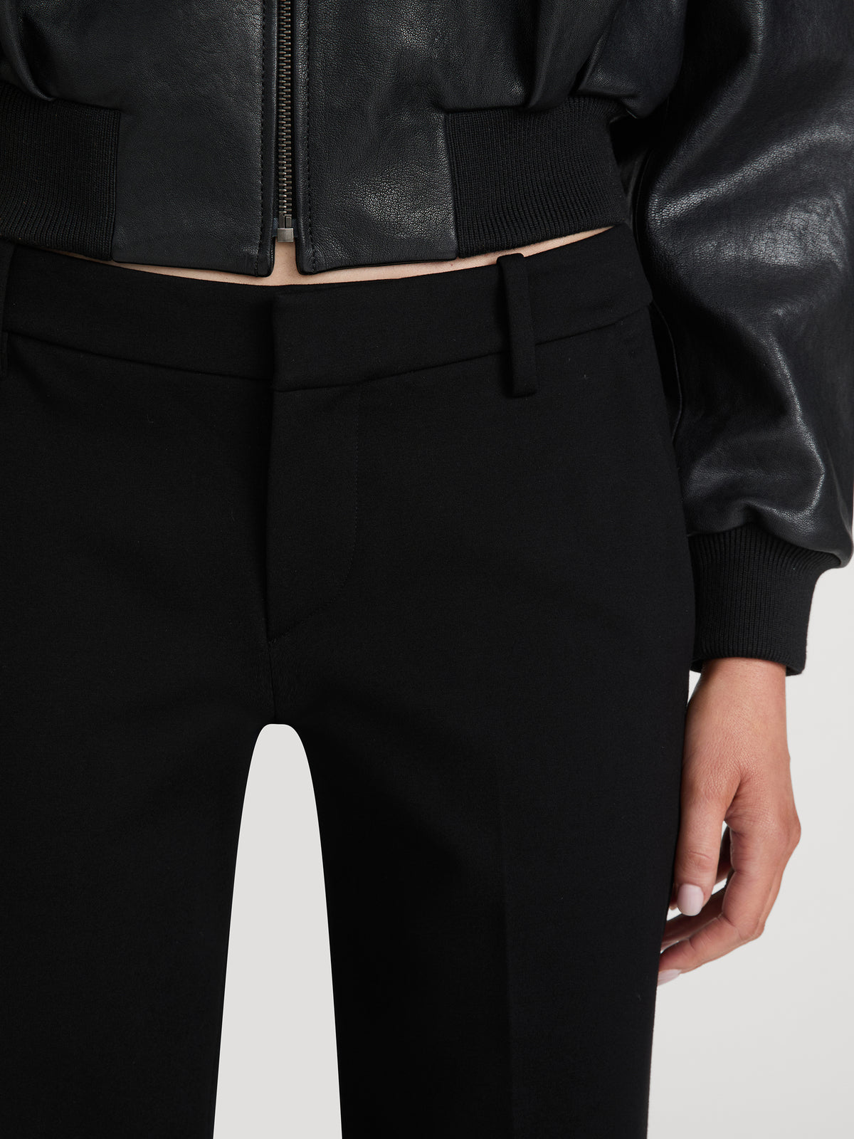 pant-detail-image