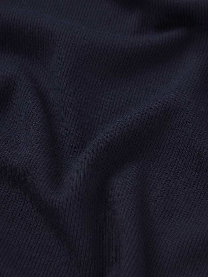 Tank Fabric Detail