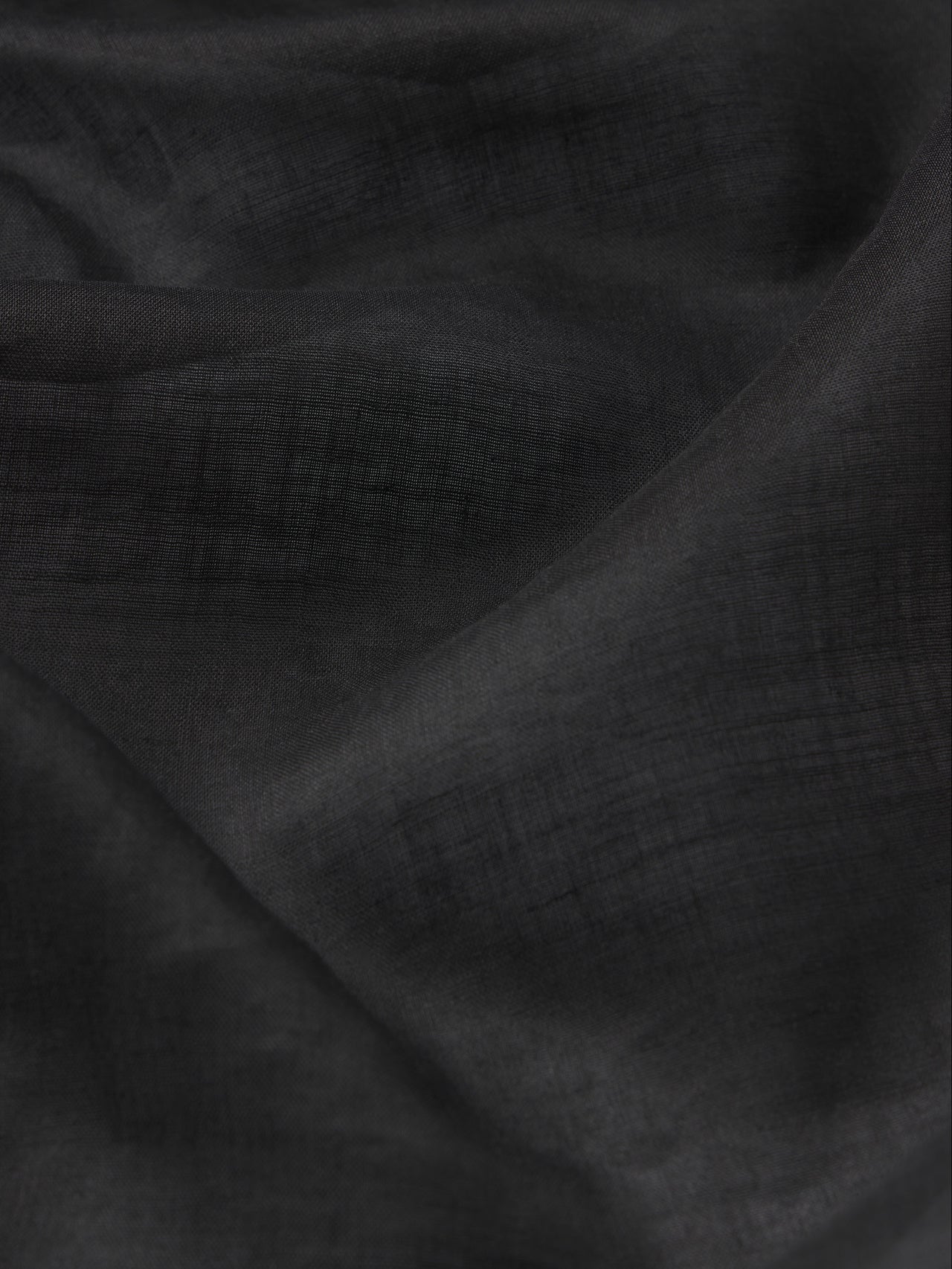 The Embroidered Seaside Shirt -- Black