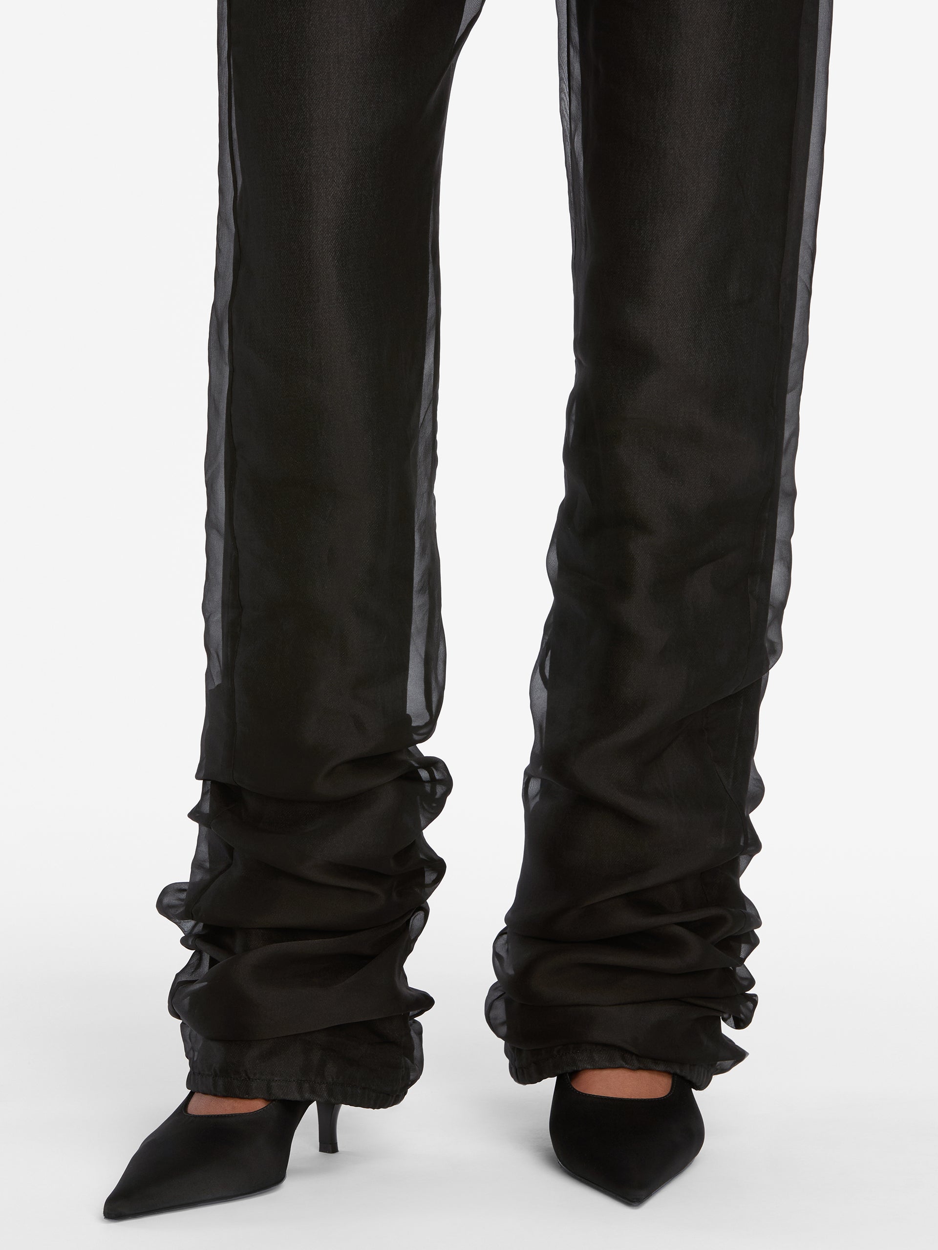 jeans hem detail image