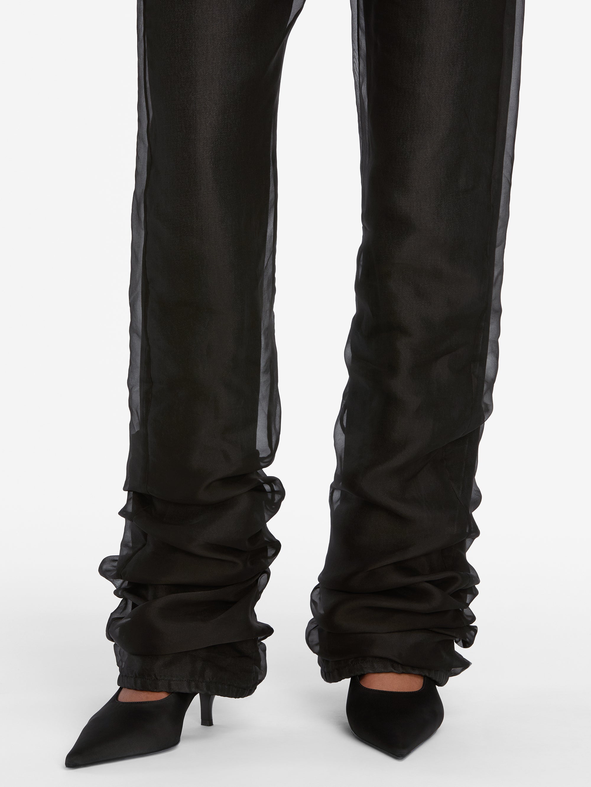 jeans hem detail image