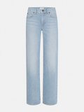 jeans-front-packshot-image-AI