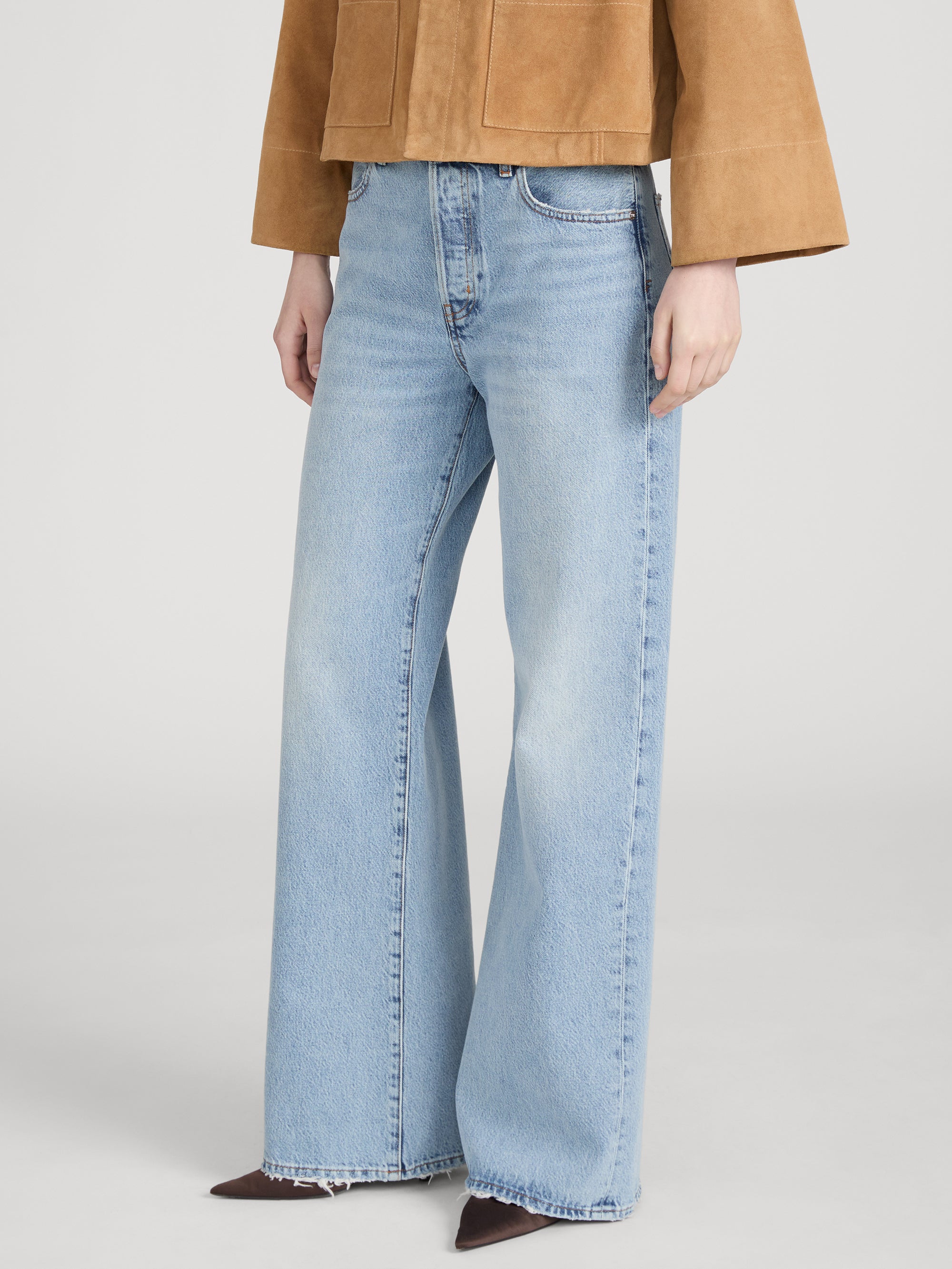 Jean On Model Side 