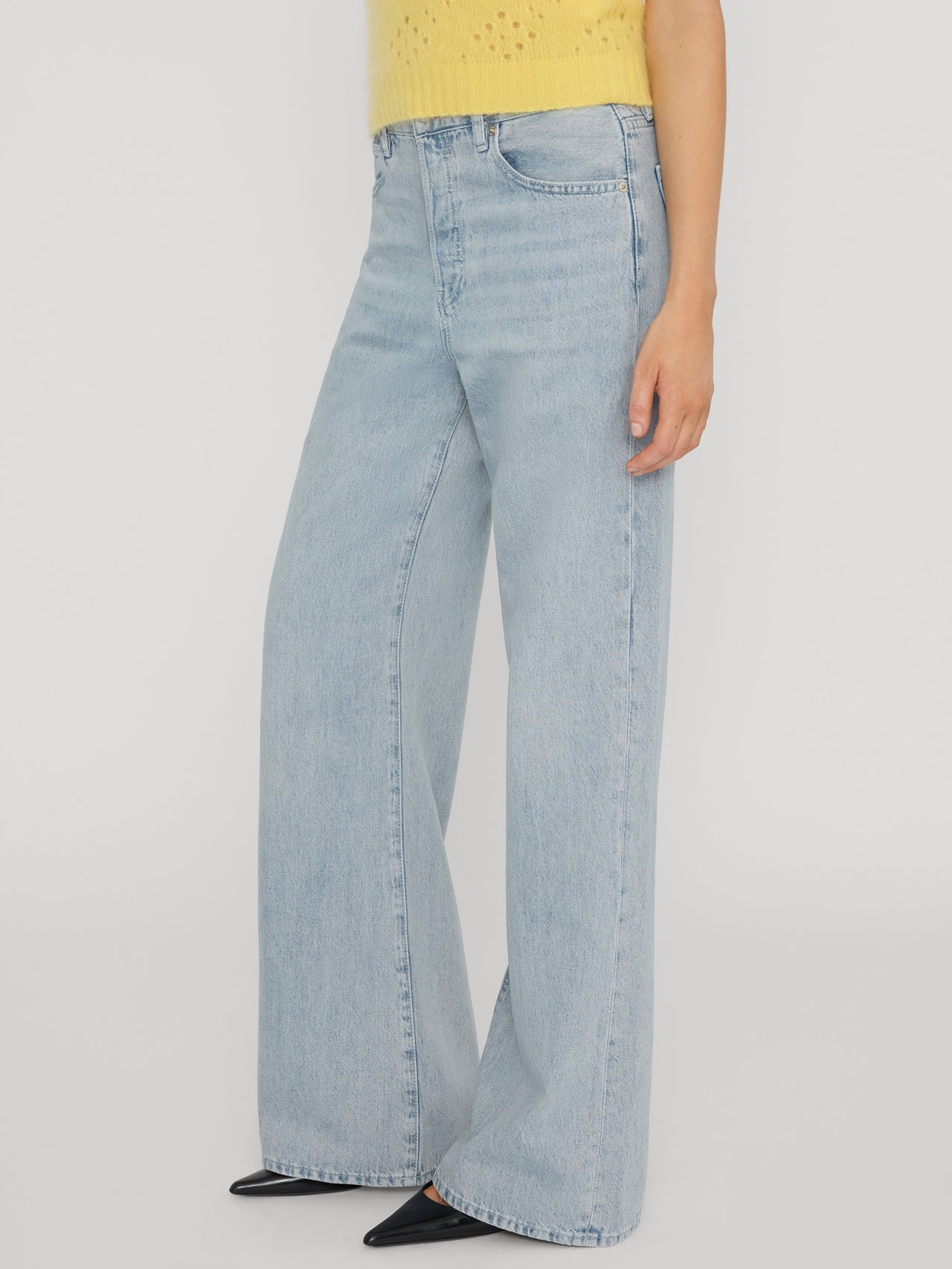 jean-side-image