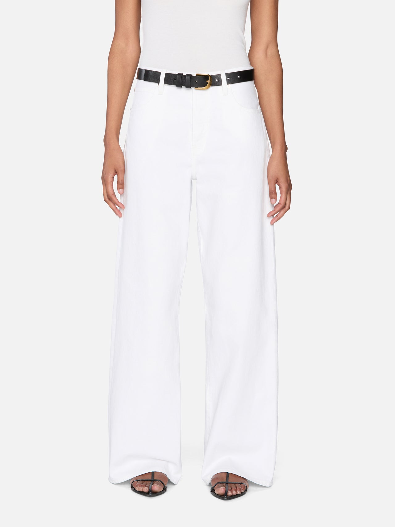 jeans front image alt:hover