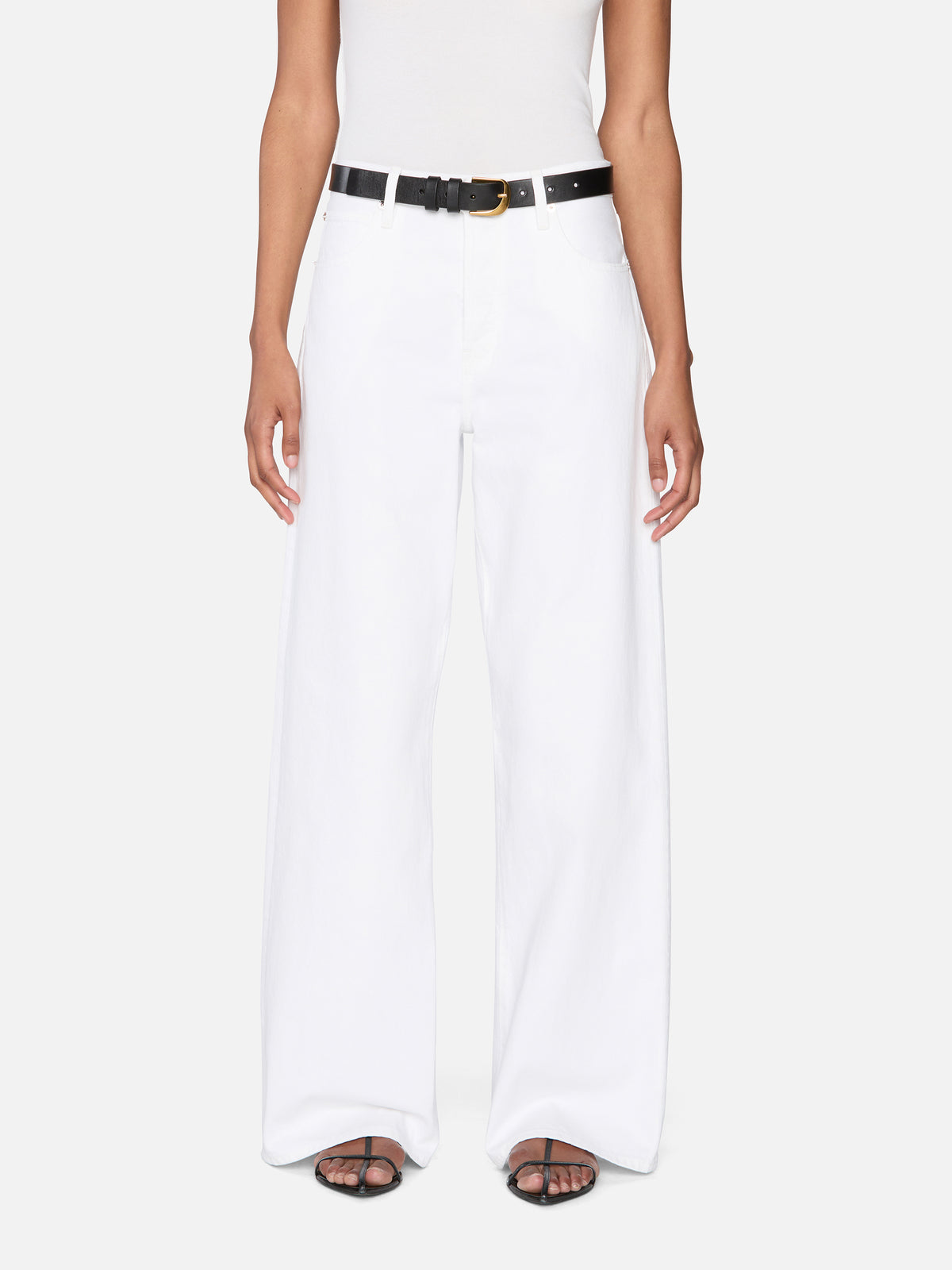 jeans front image alt:hover