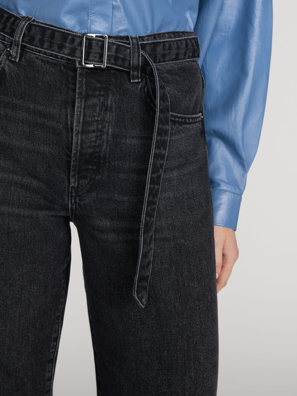 jean-front-detail-image