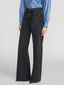 jean-side-image