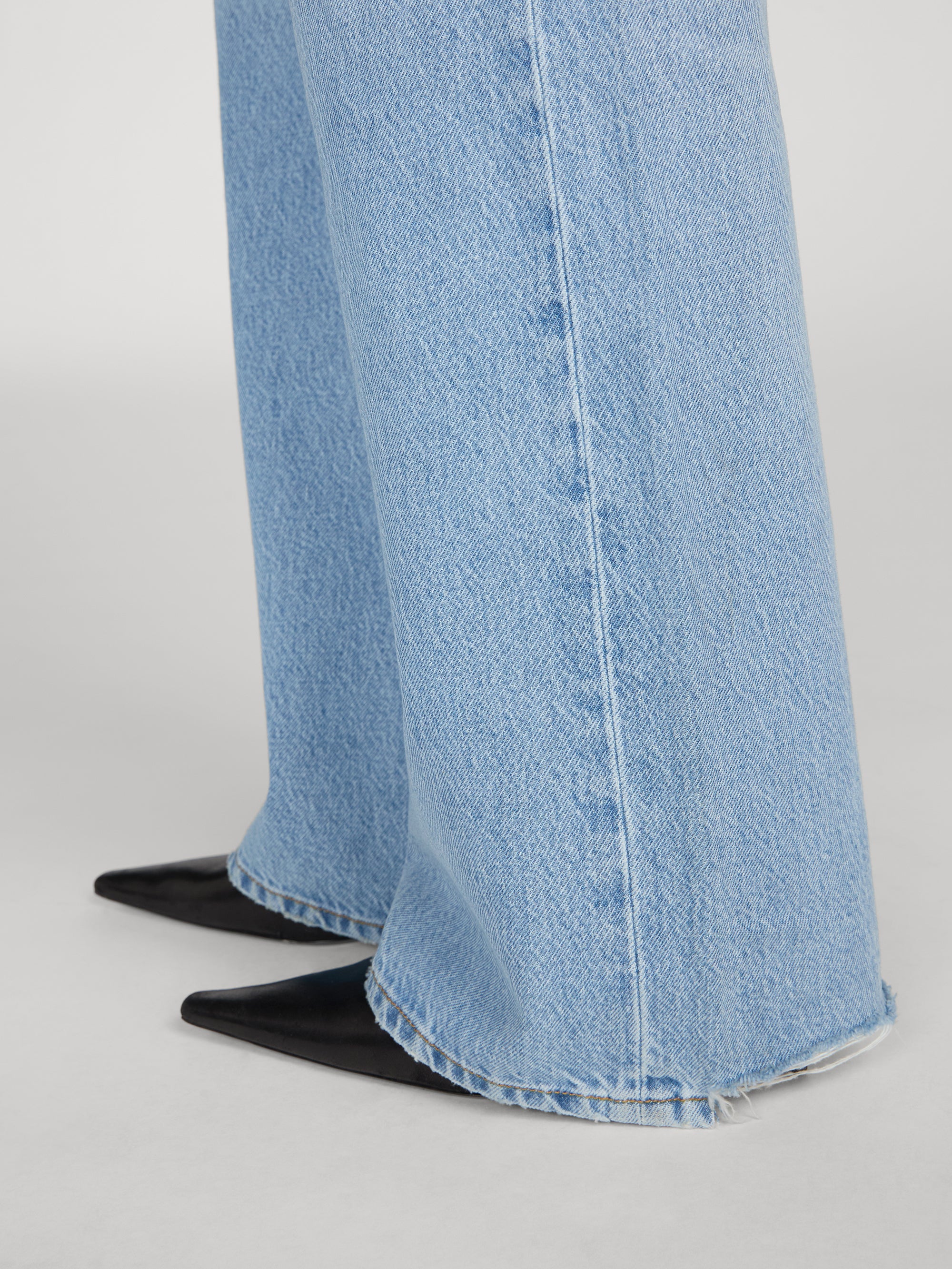 jeans-bottom-detail-image