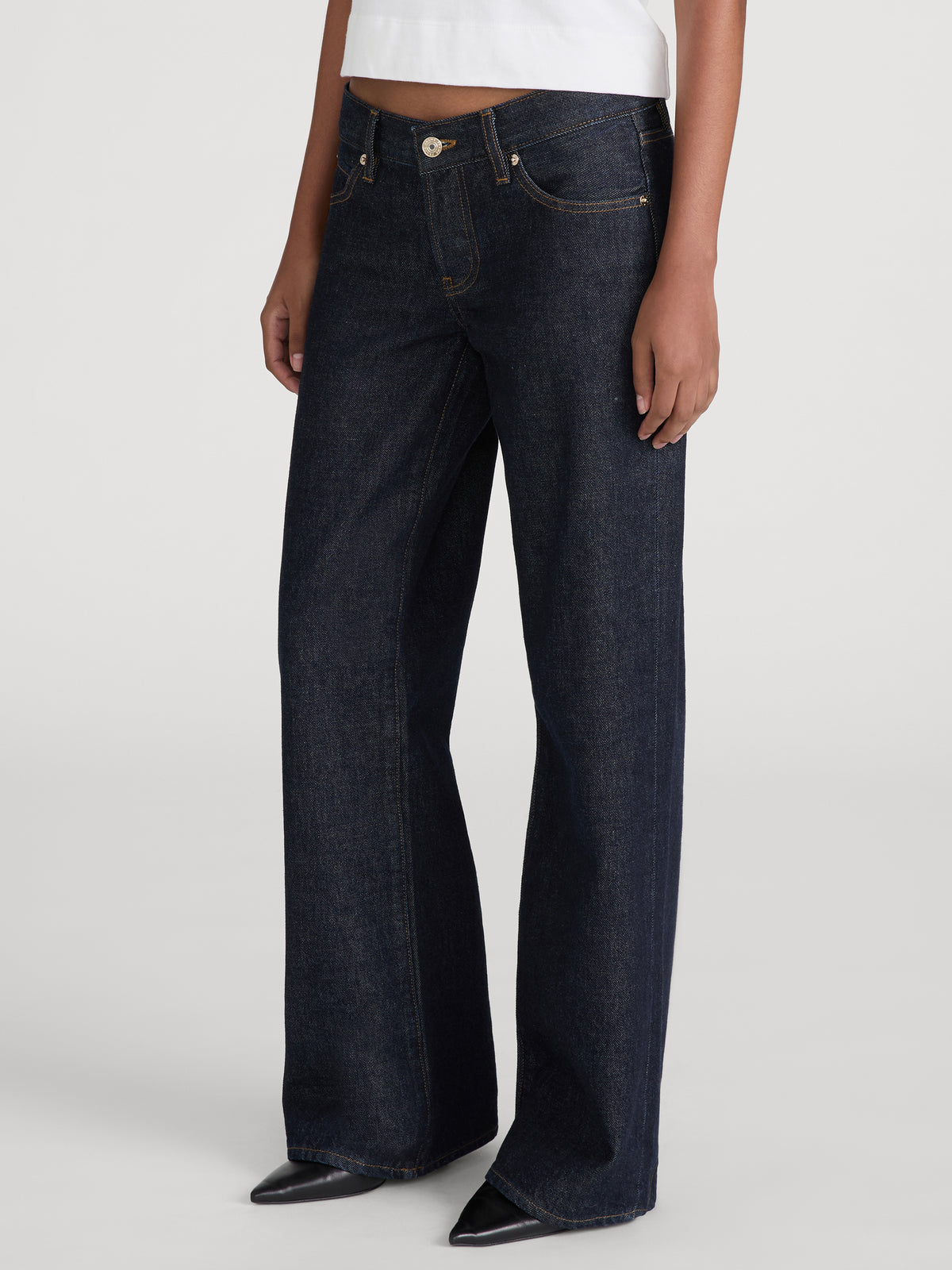 jean-side-image