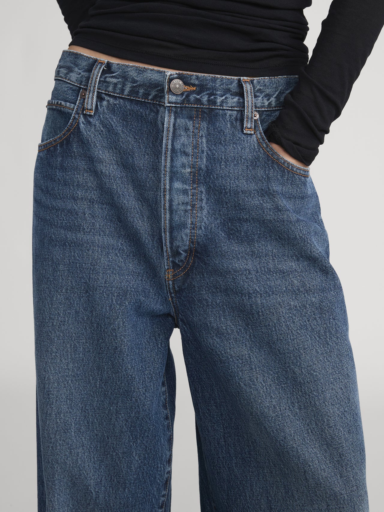 jeans front detail image