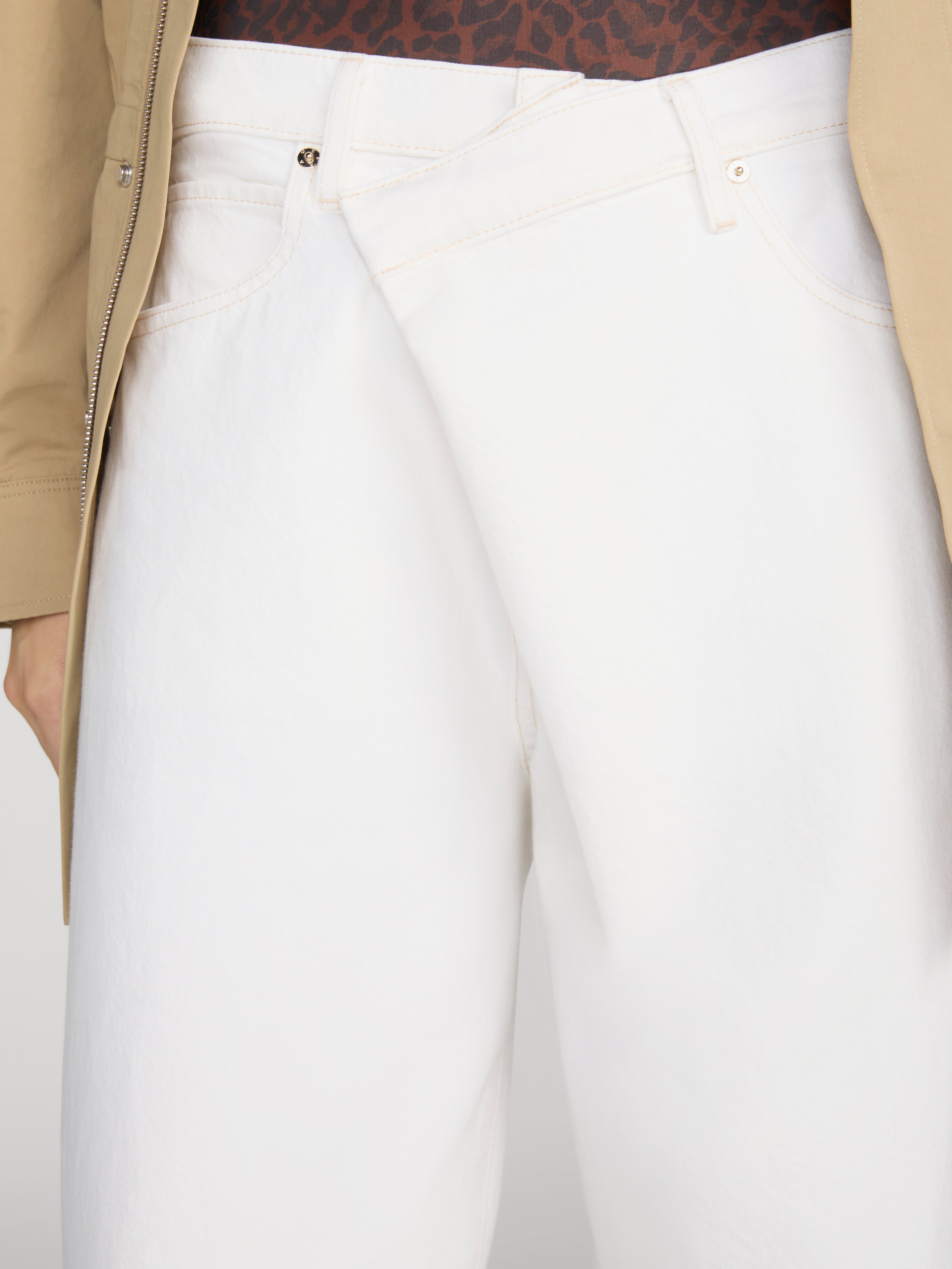 jeans-detail-image