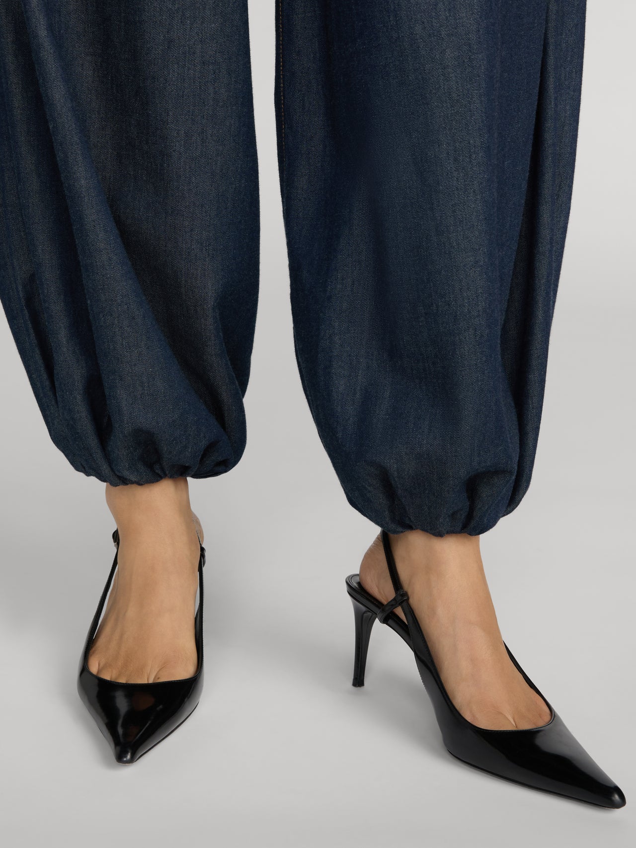 jeans-bottom-detail-image