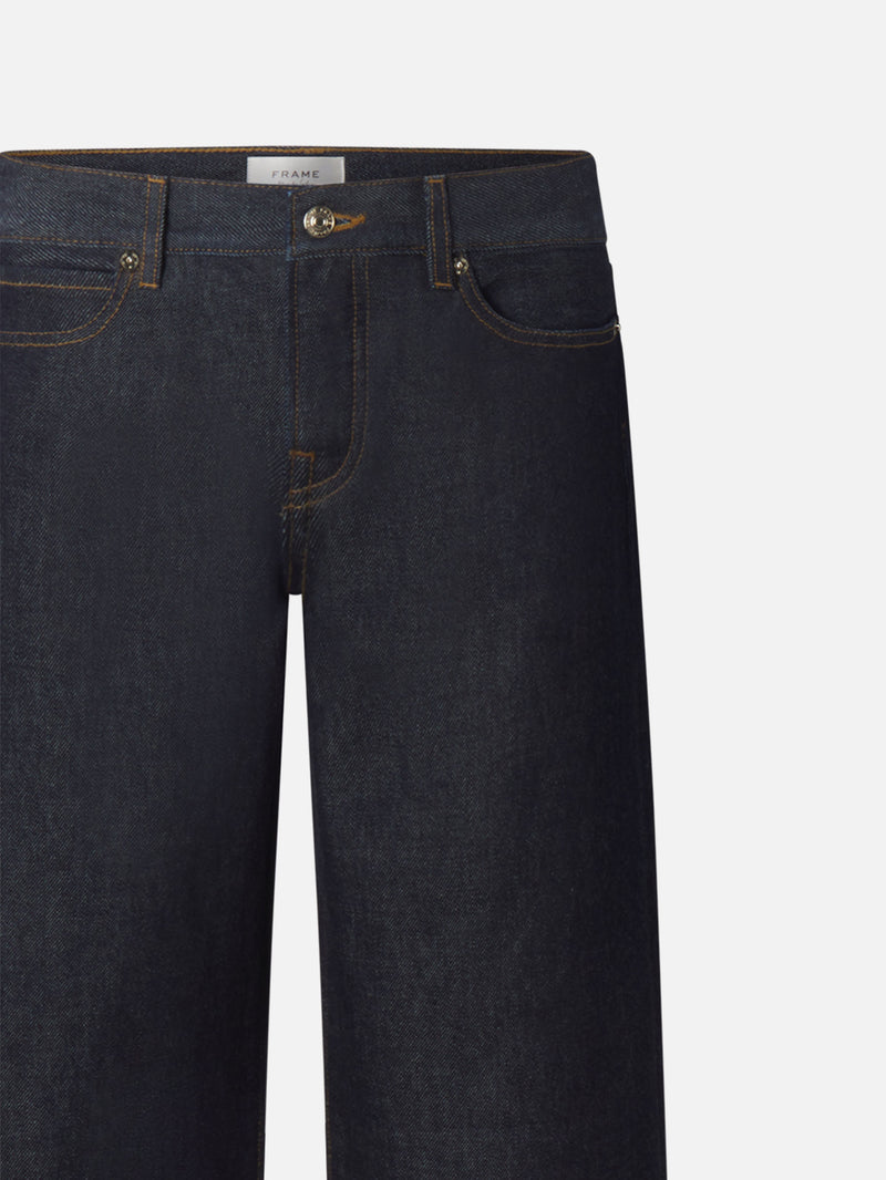 Jean pack shot detail 
