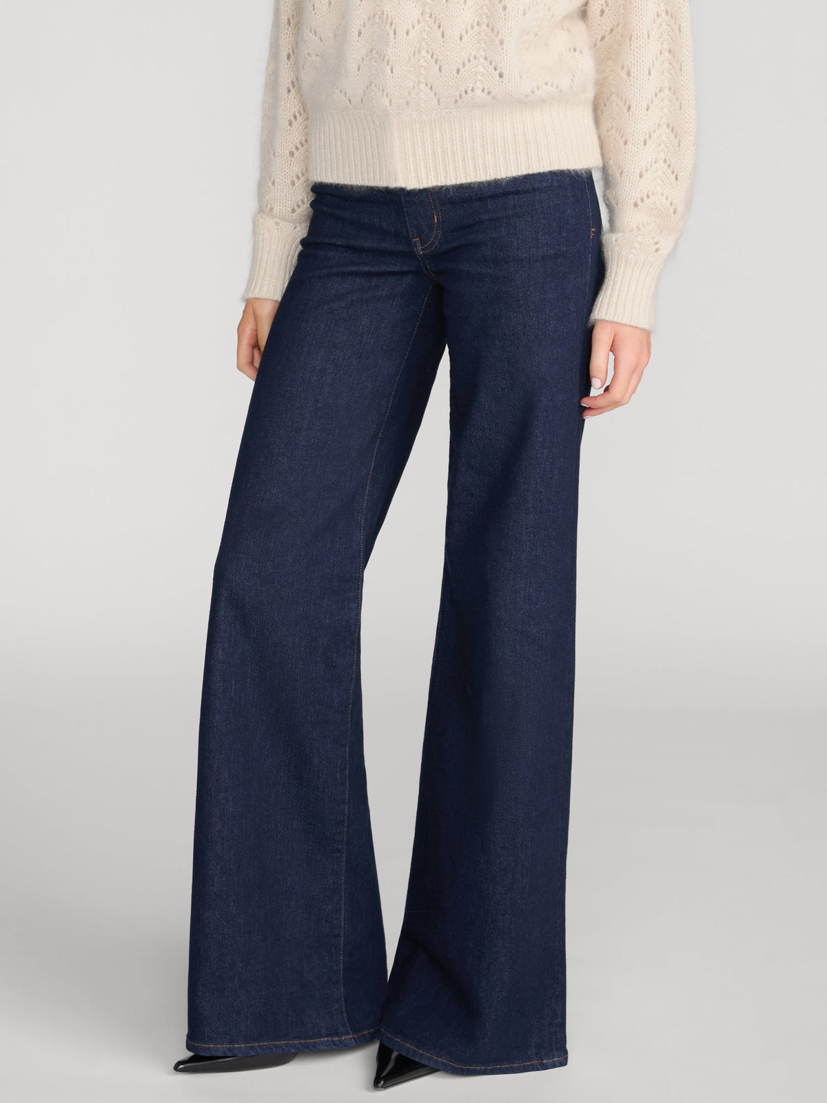 jean-side-image