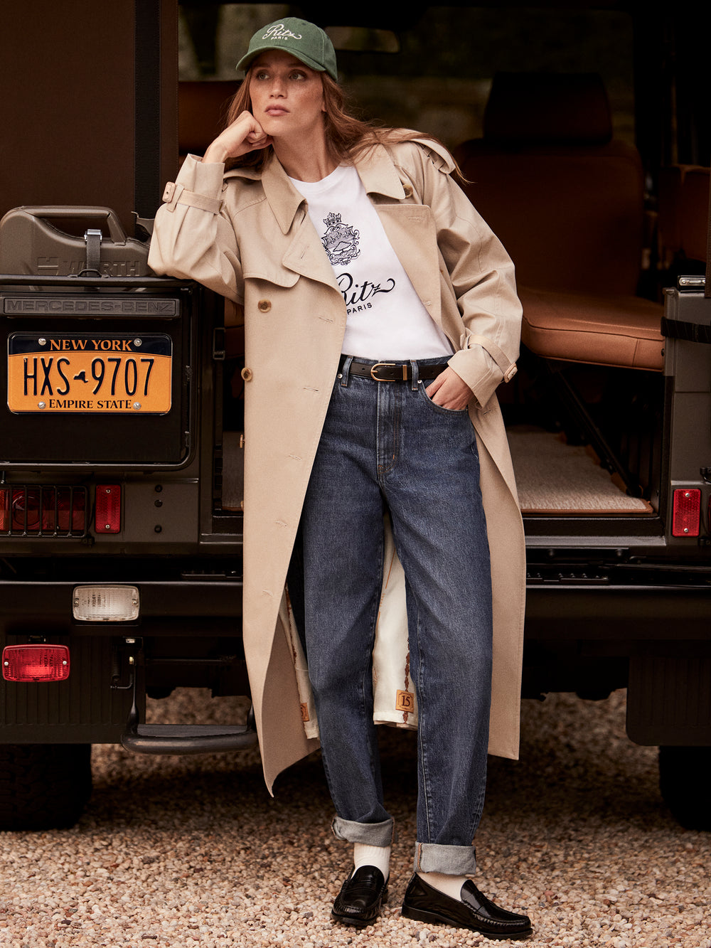 hat lookbook image alt:hover