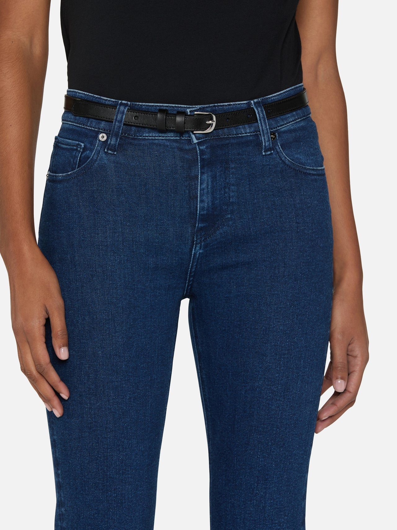 jeans front detail image alt:fit1 alt:size