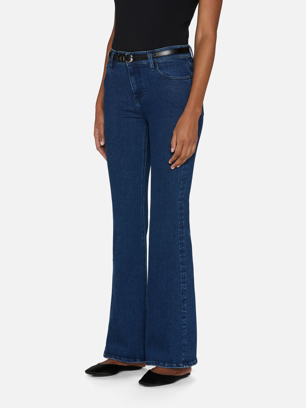 jeans front angled image alt:fit2