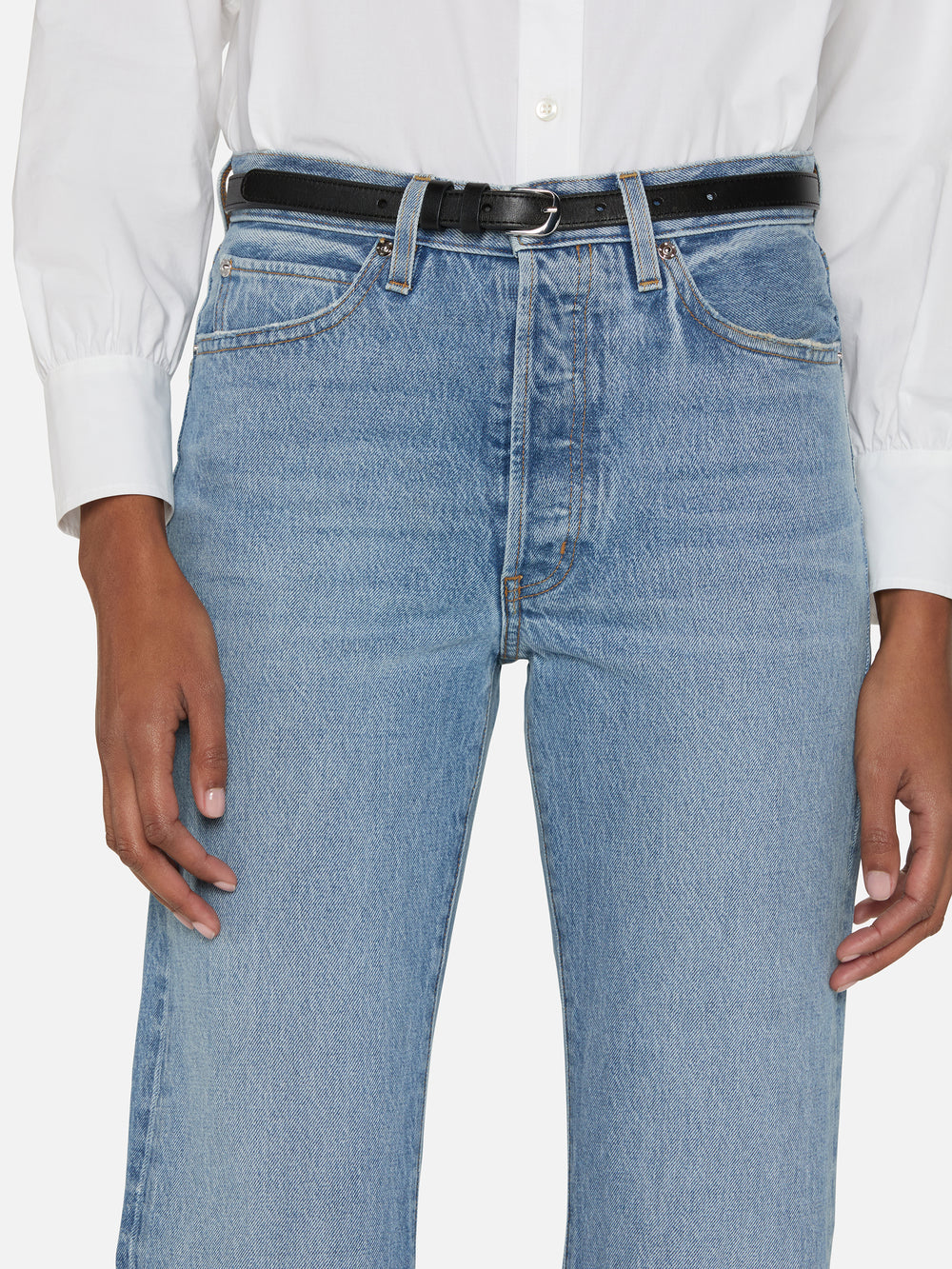 jeans front detail image alt:fit1