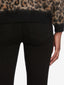 jeans front detail image alt:fit1