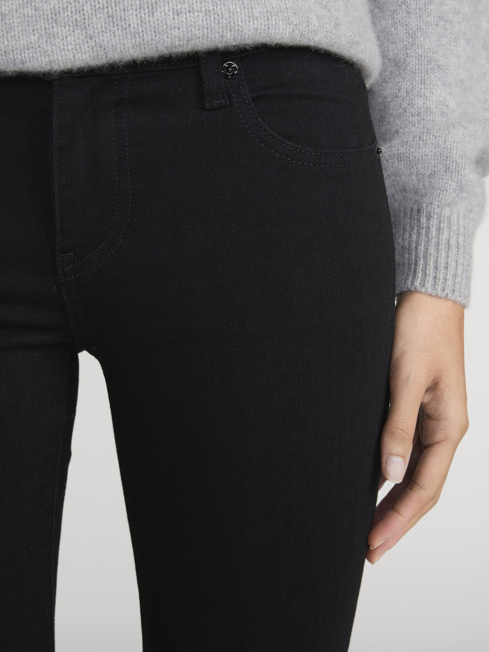 Jean On Model Detail 