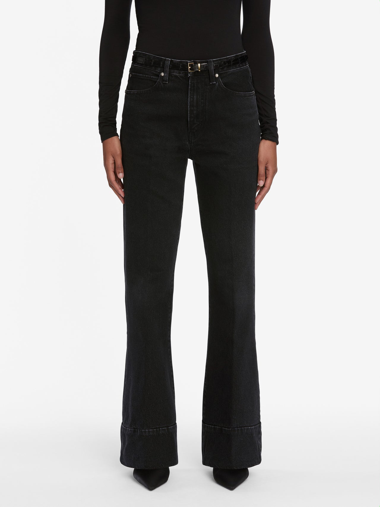 jeans front image alt:hover primary image override alt:size alt:fit1