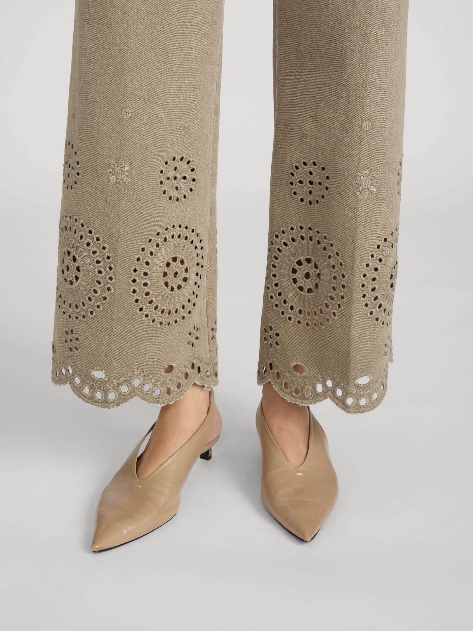 The Eyelet Flare -- Thyme