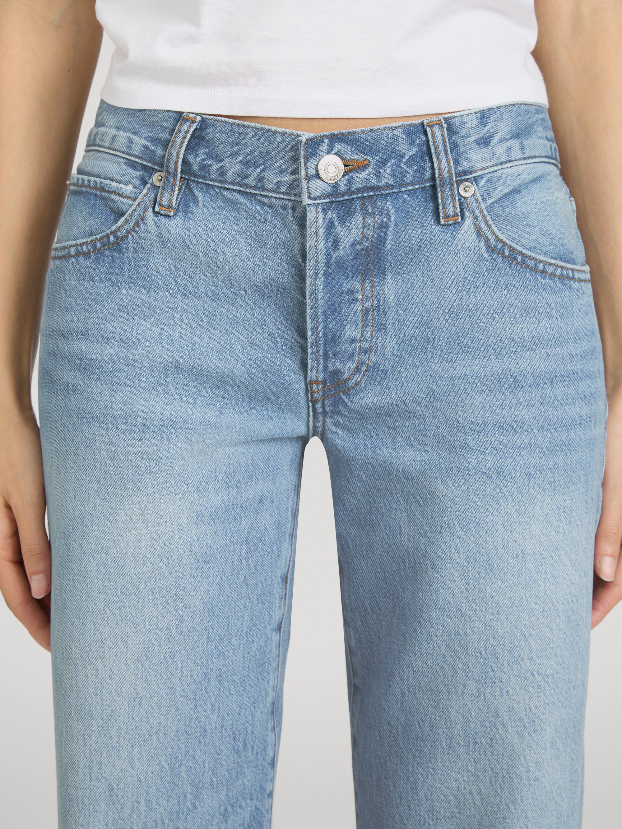 Jean on model detail 