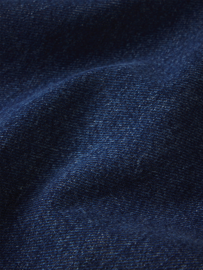 skirt-texture-detail-image
