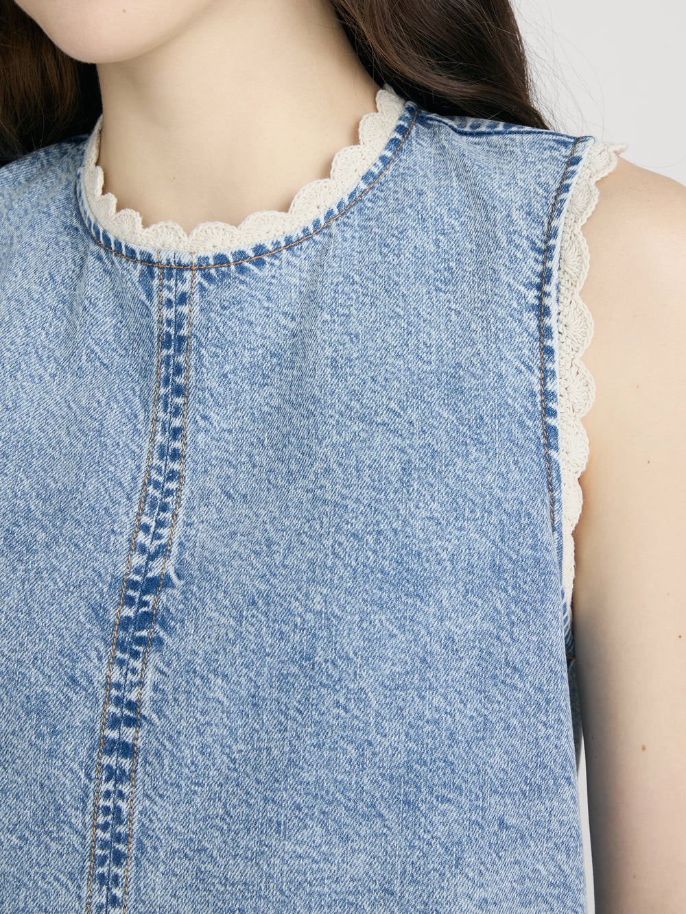 Dress On Model Detail 