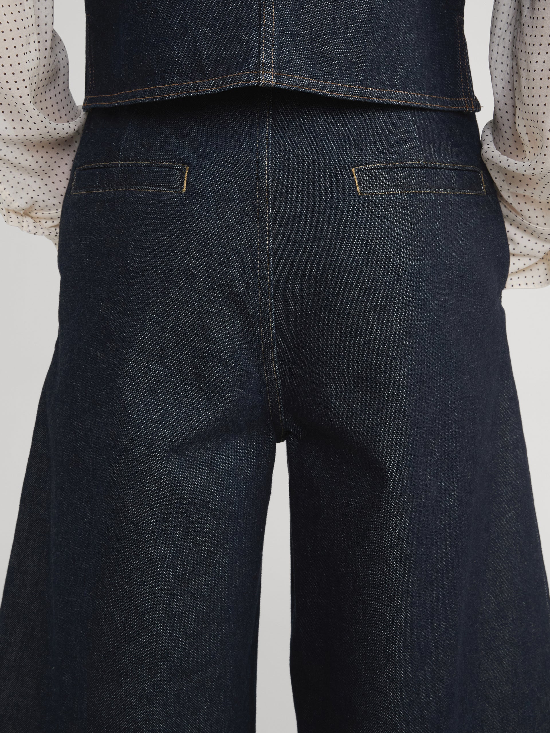 The Tailored Short -- Rinse