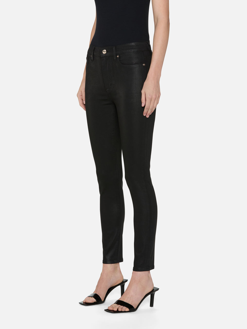 jeans front angled image alt:fit2