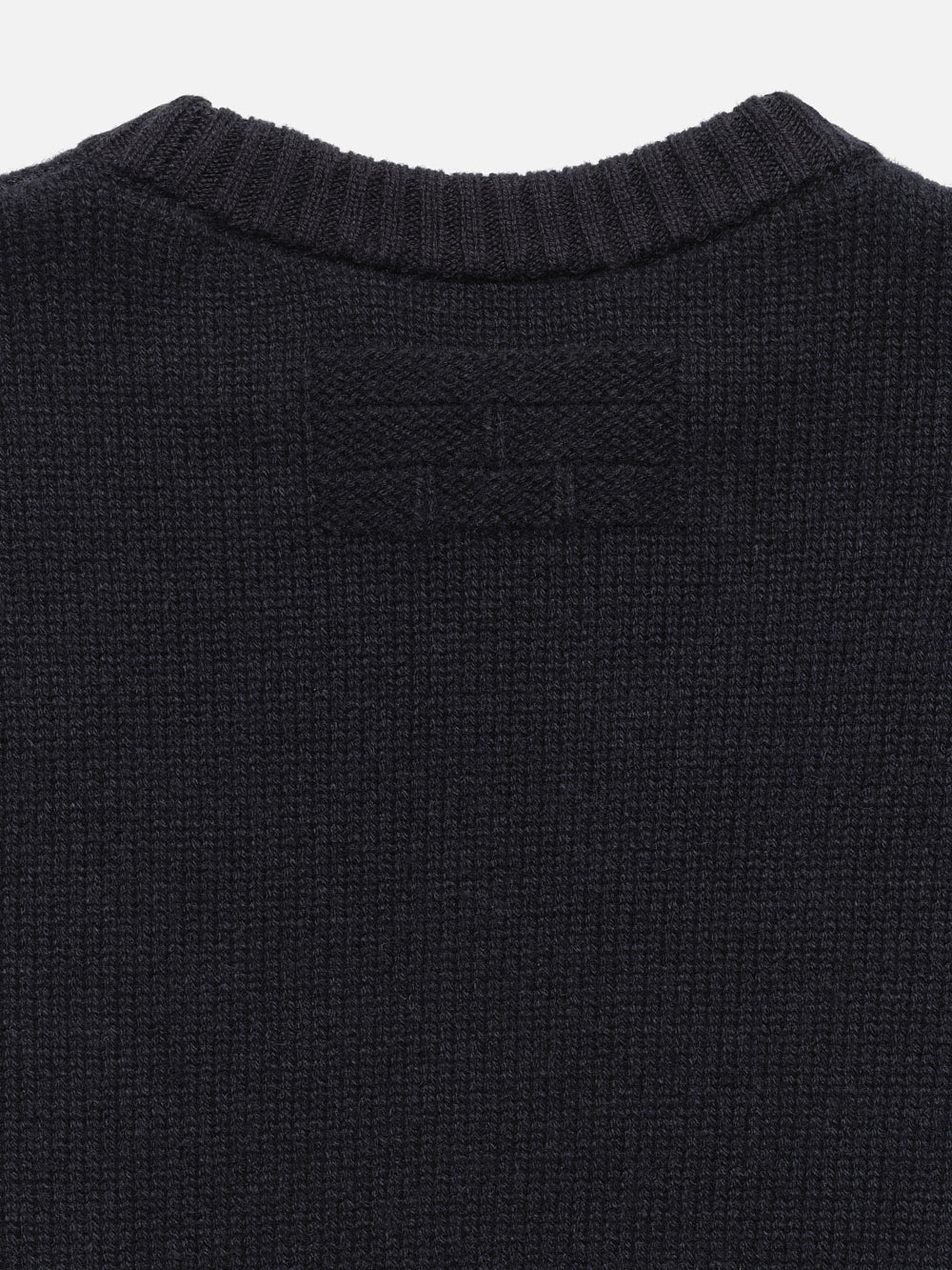 sweater detail packshot image alt:size alt:fit1