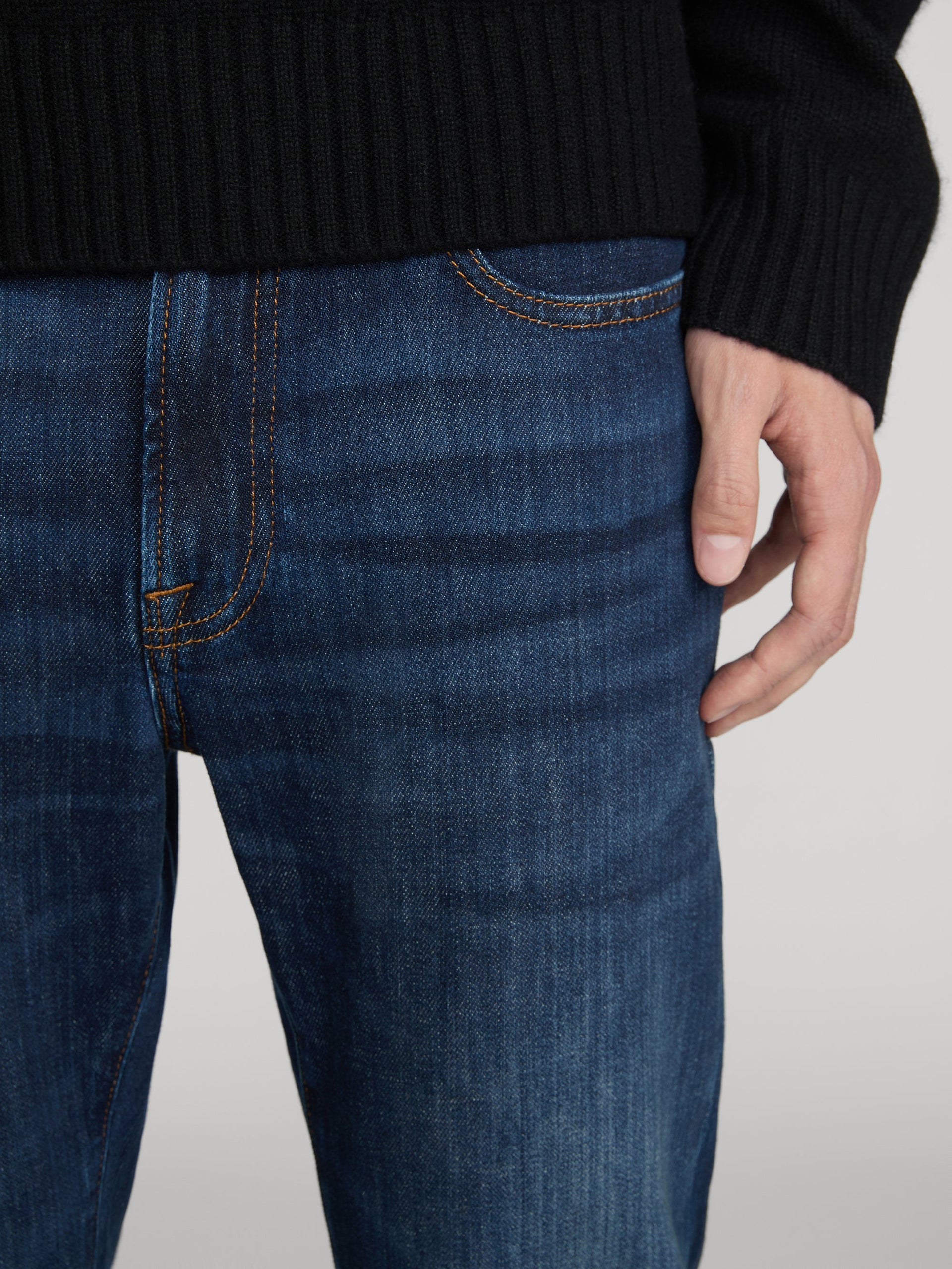 jeans-detail-image