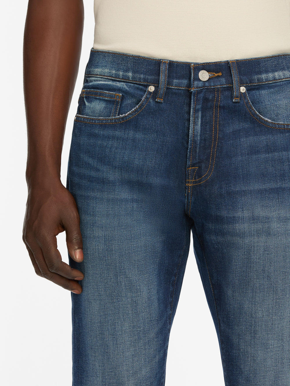 jeans front detail image alt:fit1