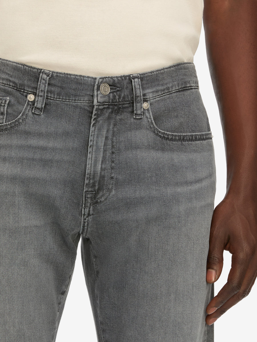 jeans front detail image alt:fit1