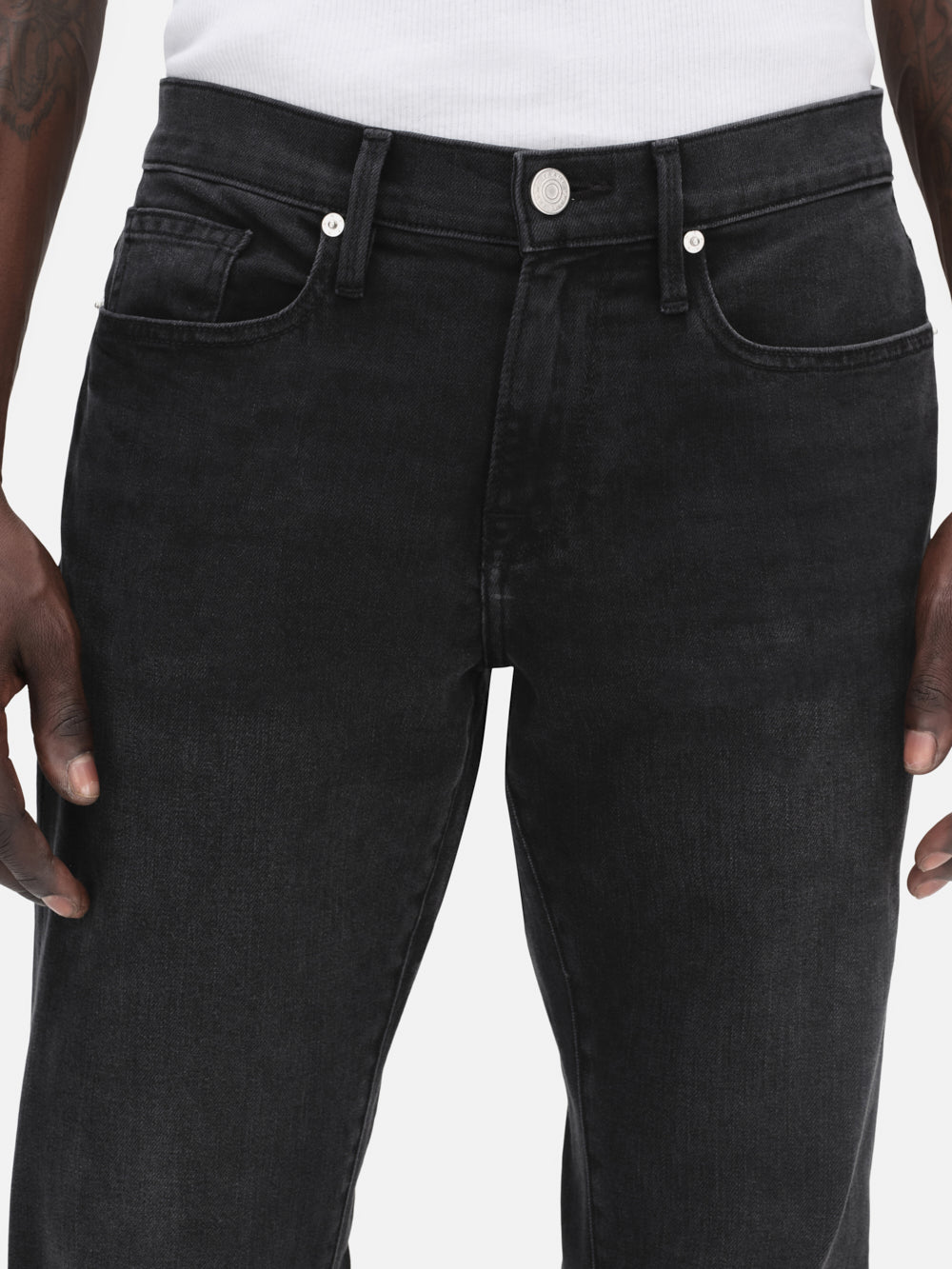 jean front detail image alt:size alt:fit1