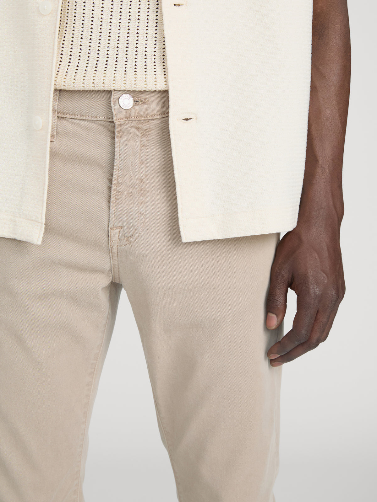 L'Homme Slim Brushed Twill -- Dusty Beige