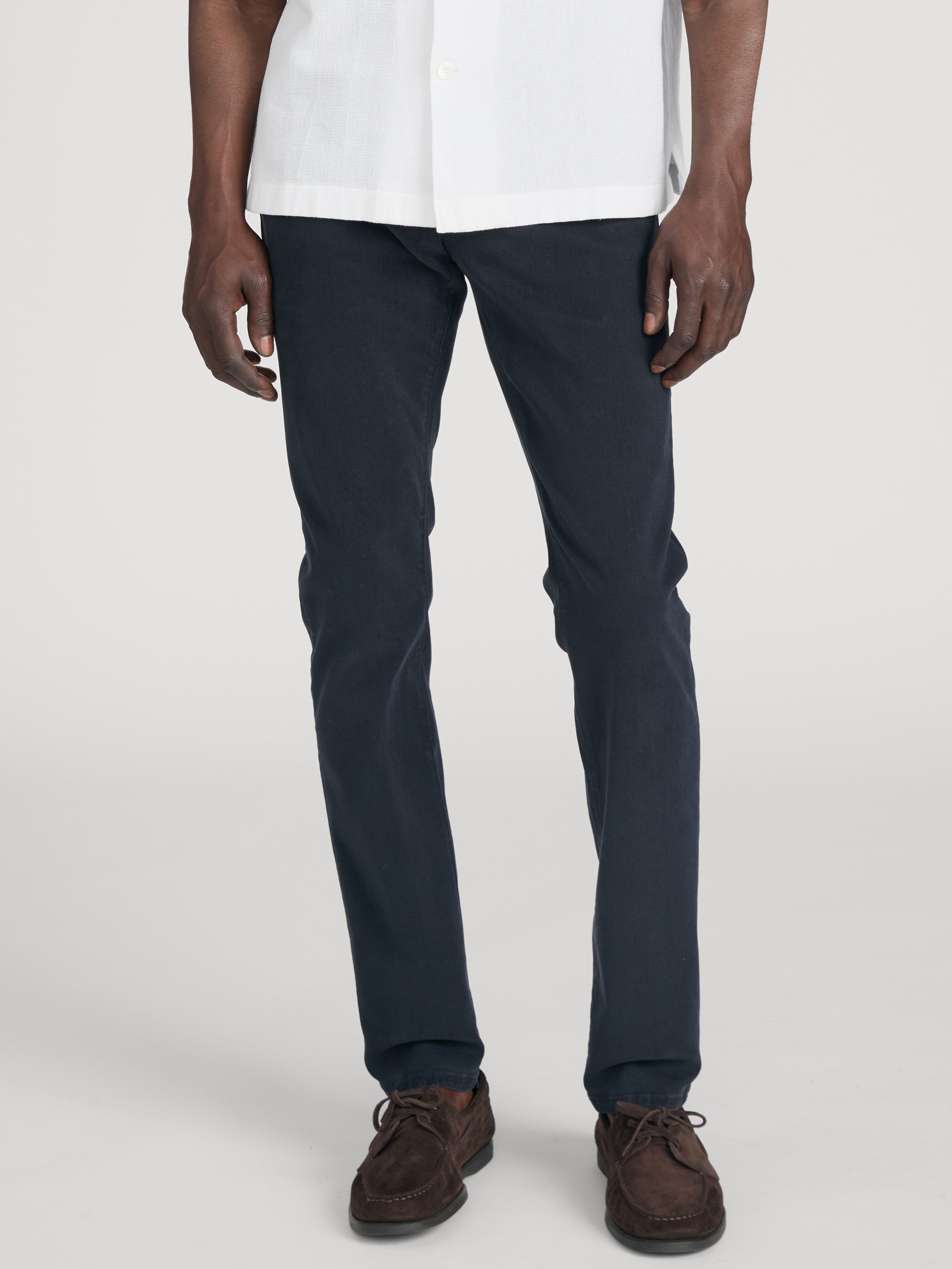 Pant on model crop 