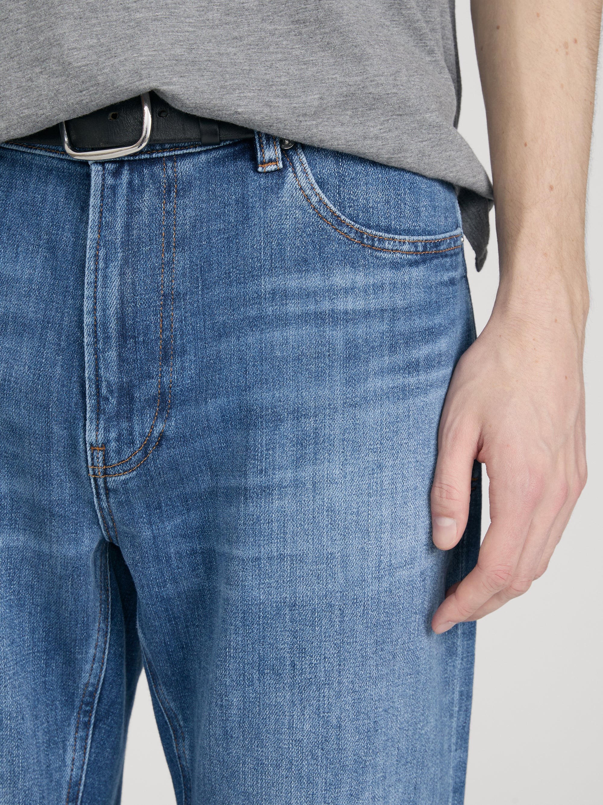 Jeans on model detail 