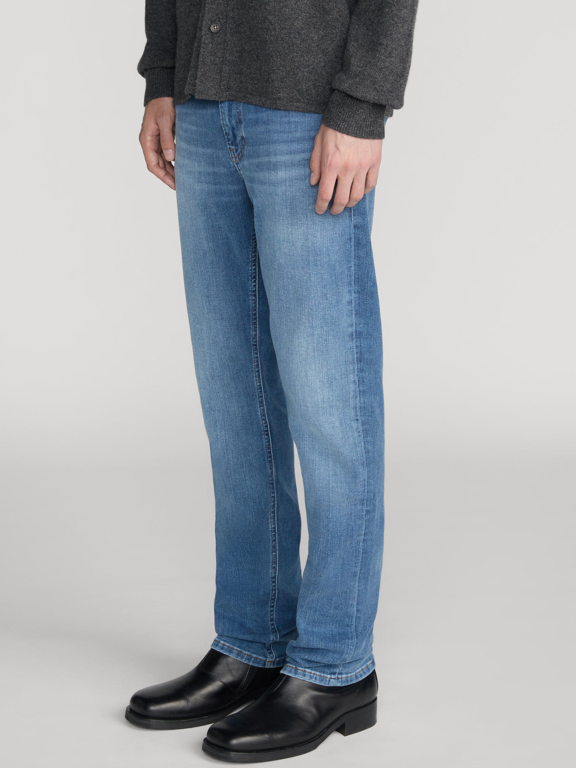 jeans-side-image