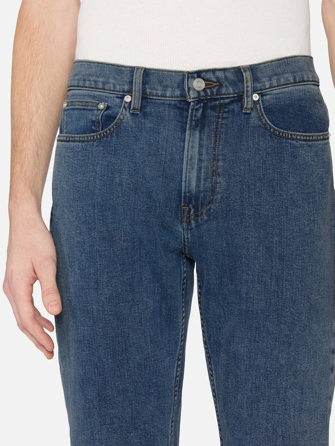 jeans front detail image alt:size alt:fit1