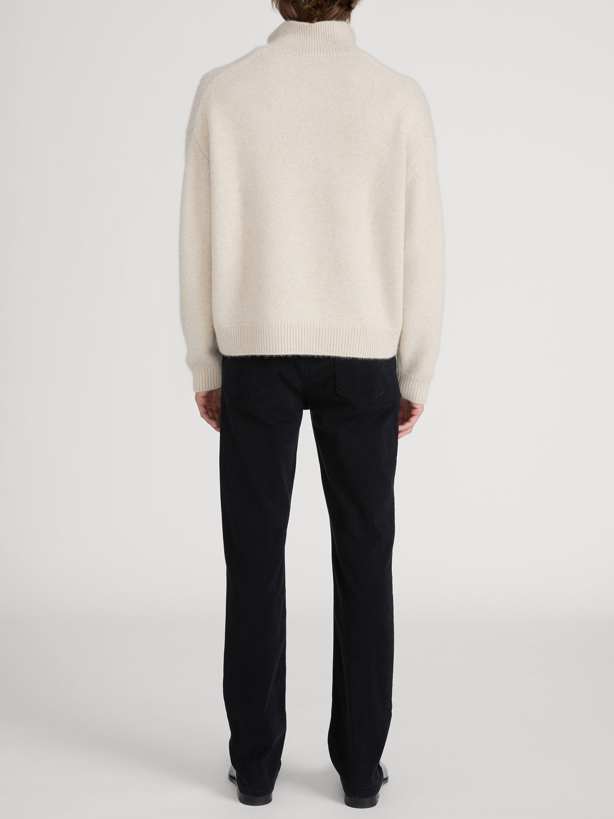 jean-back-image