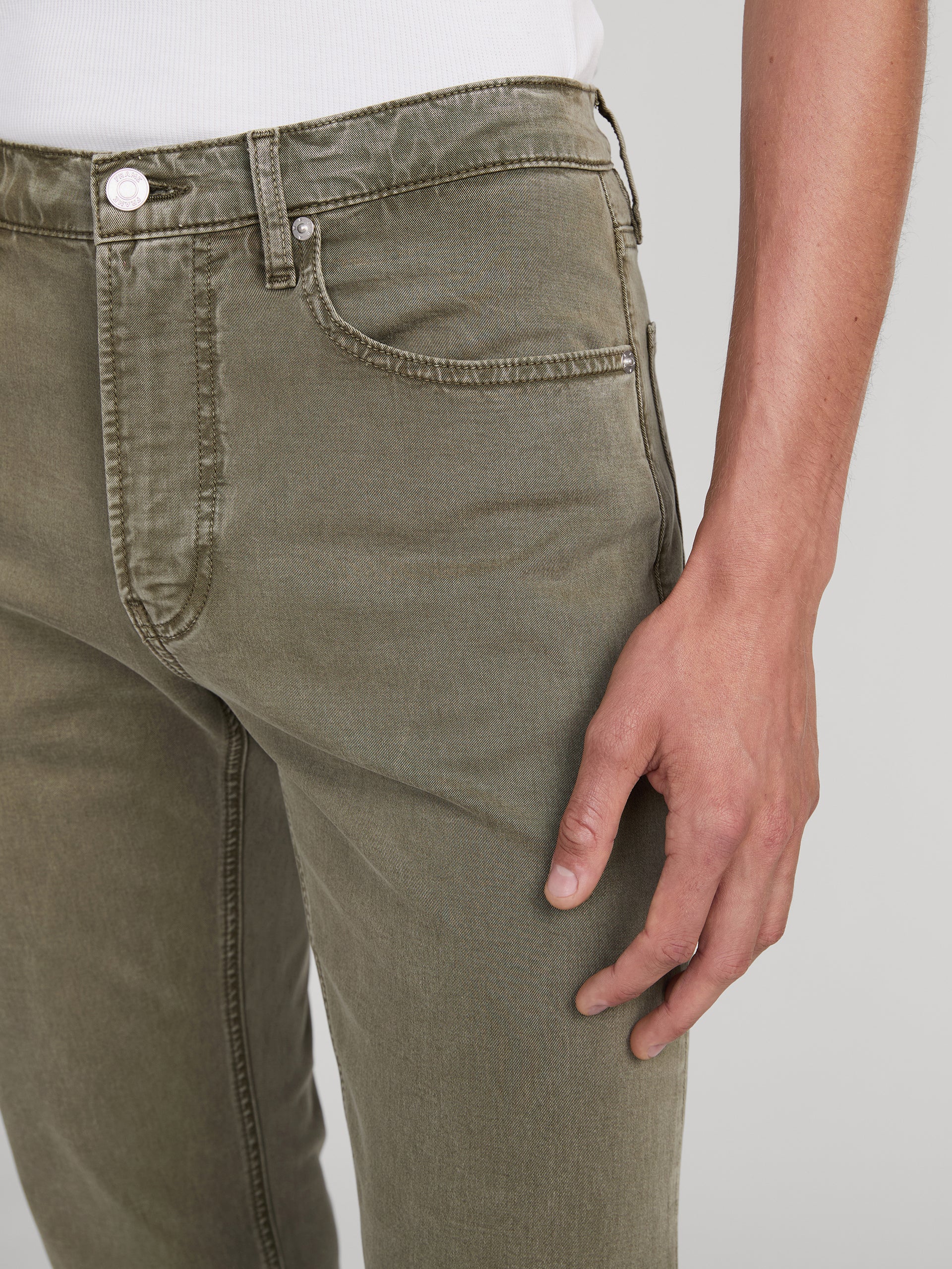 jeans front detail image