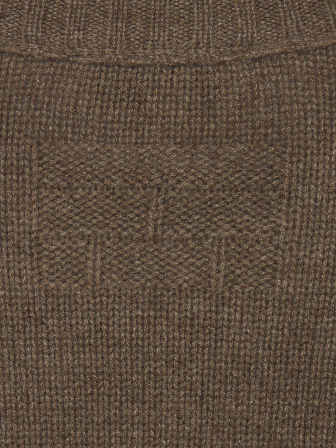 sweater detail image